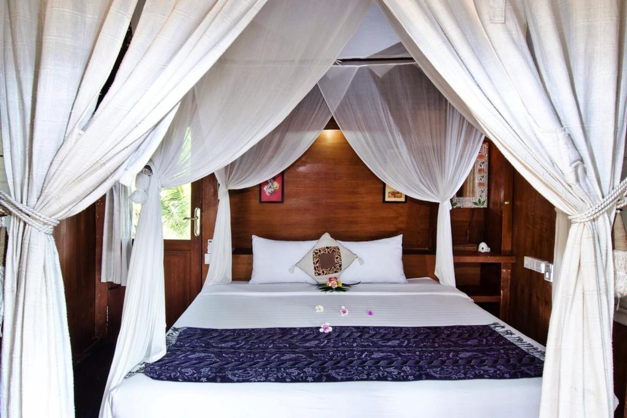 Hotel Lumbung Bali Huts à Lembongan Extérieur photo