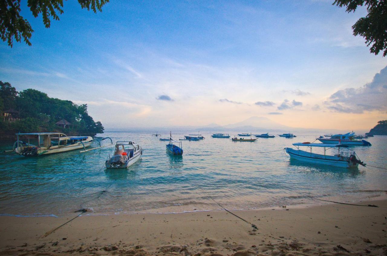 Hotel Lumbung Bali Huts à Lembongan Extérieur photo